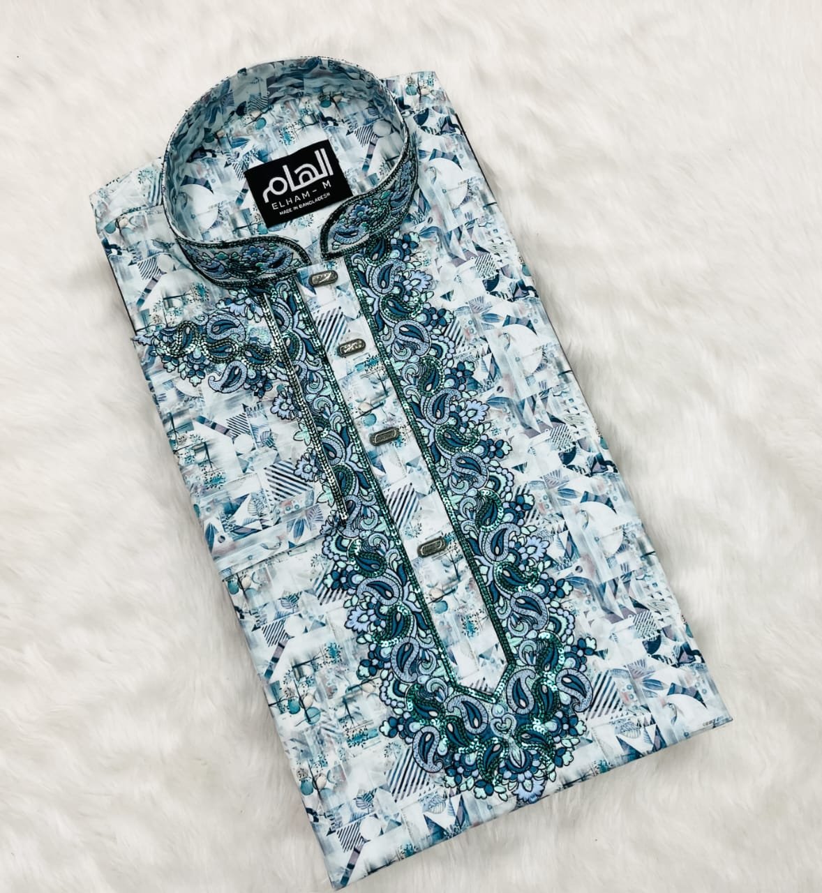 ডিজিটাল প্রিন্টেড সিকুয়েন্স এম্ব্রয়ডারি পাঞ্জাবি